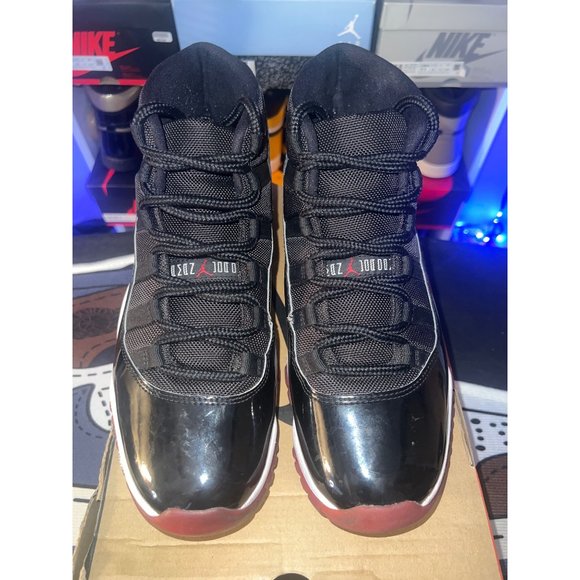 Preloved Jordan Retro 11 Bred SZ9 - Picture 10 of 16